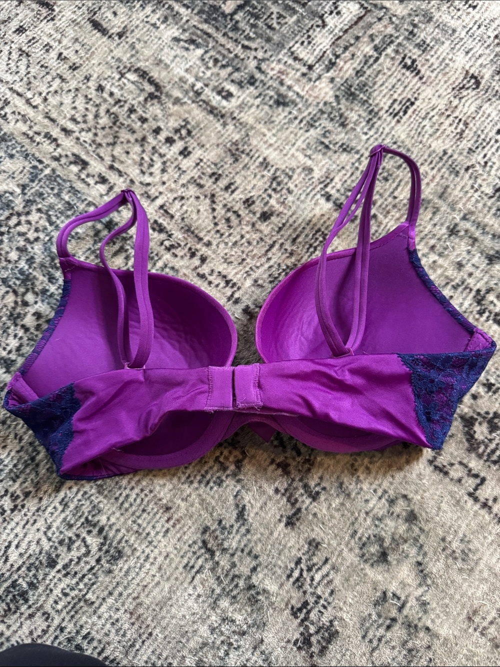 Victoria's Secret Vibrant Purple Satin Push-Up Bra with Beaded Lace - Picture 3 of 4
